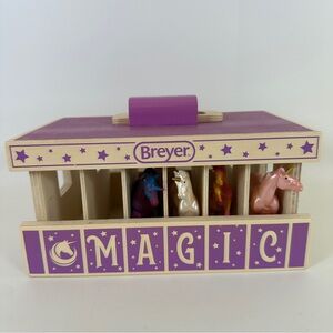 Breyer Magic Wooden Horse Stable with 4 Unicorns Small Portable Stablemates